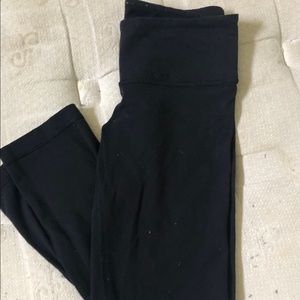 Lululemon black crop leggings